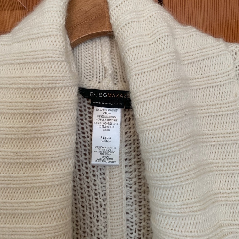 BCBG Cardigan Creme (long) Size Small - Picture 7 of 7